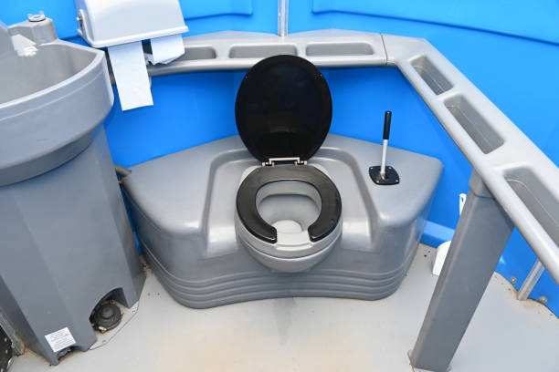 Portable Toilet Options We Offer in Winnebago, IL